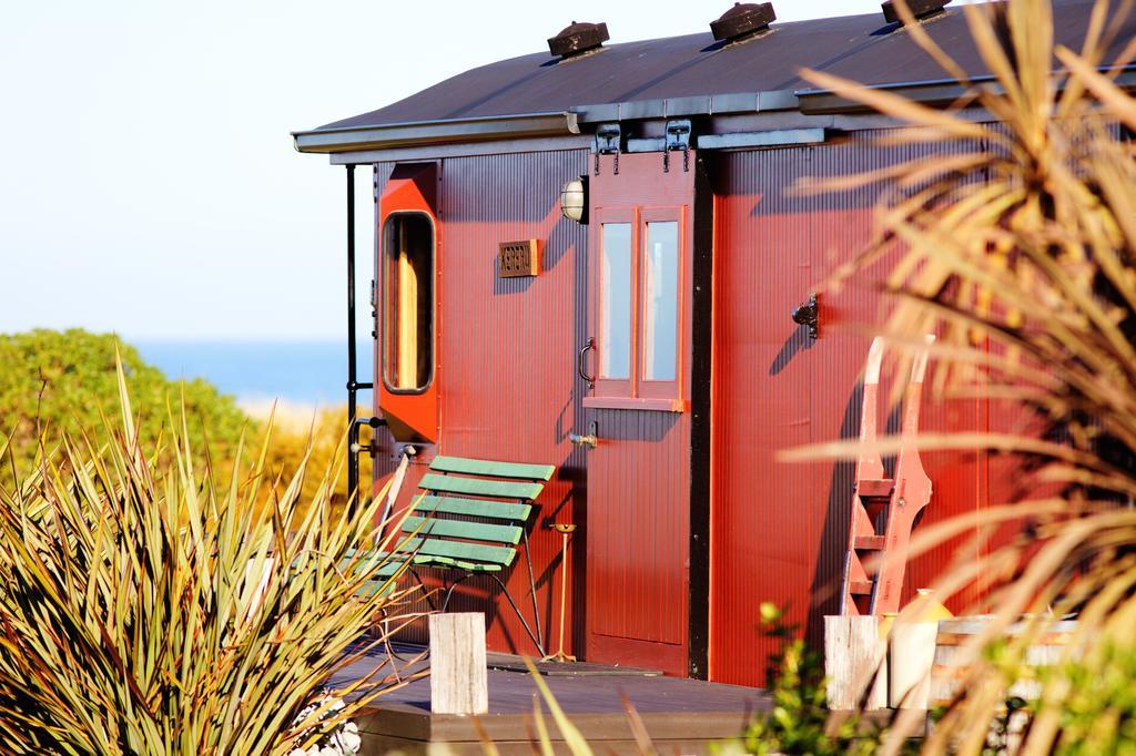Hapuku Carriages Kaikoura Bed & Breakfast Exterior photo